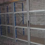 Cloison grillagée pour rayonnage léger